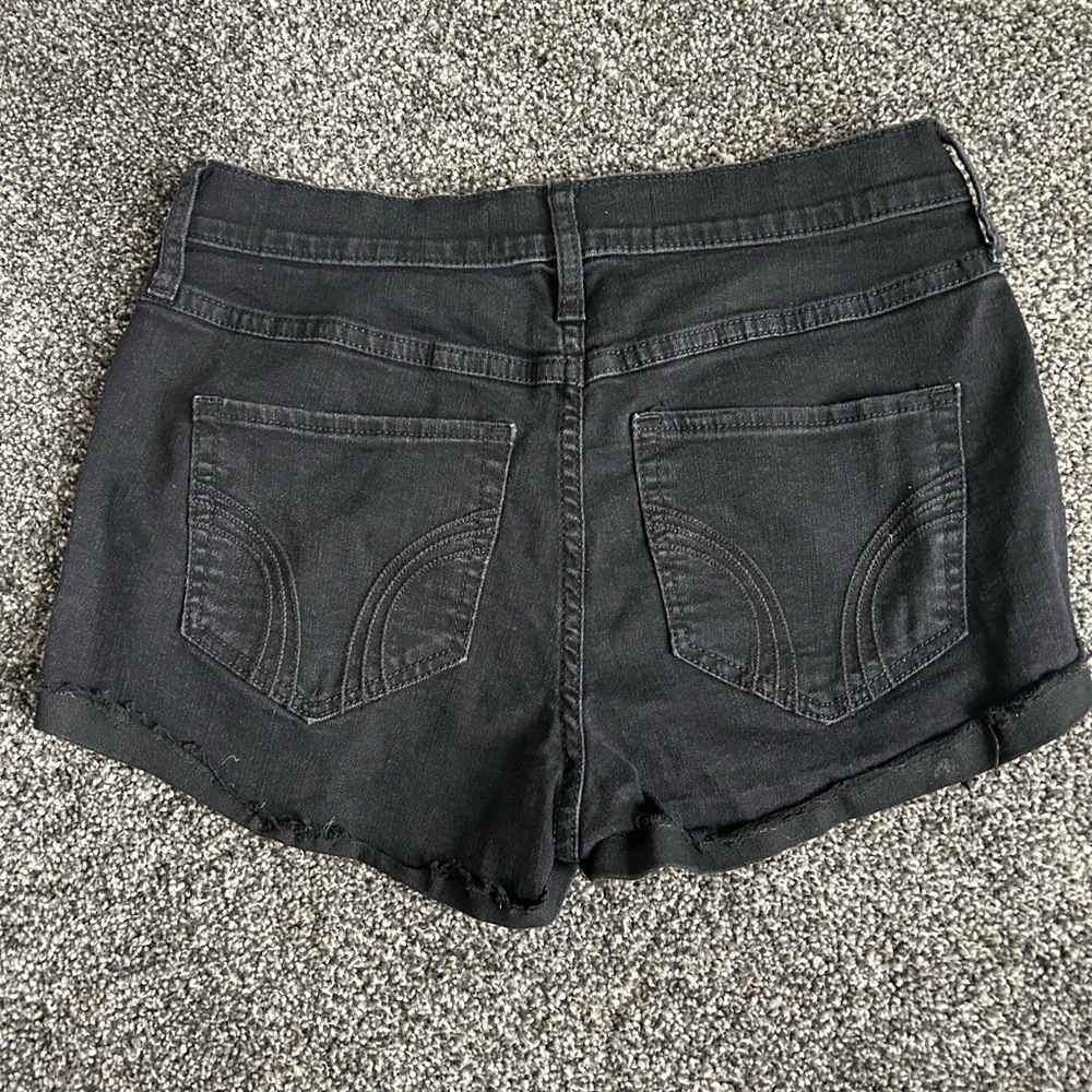 Black hollister shorts